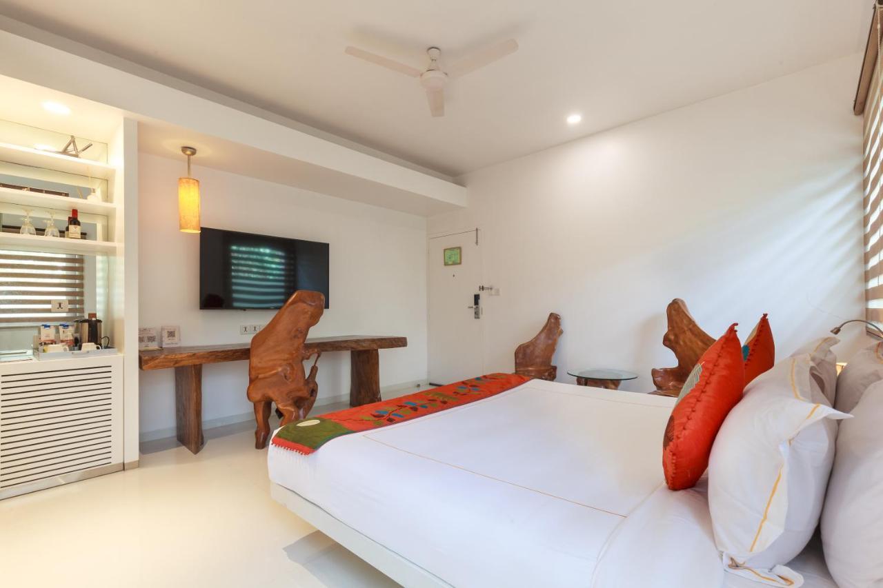 Le Sutra Hotel, Khar, Мумбай Екстериор снимка