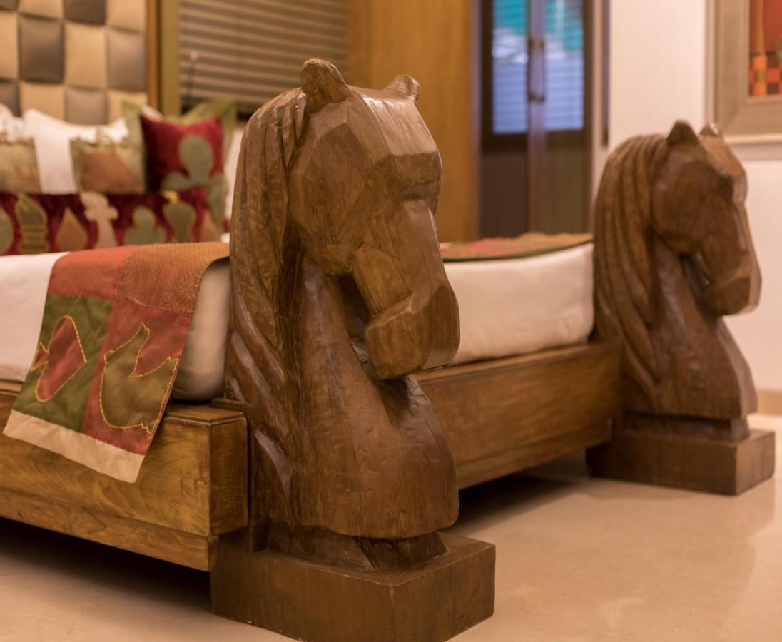 Le Sutra Hotel, Khar, Мумбай Екстериор снимка