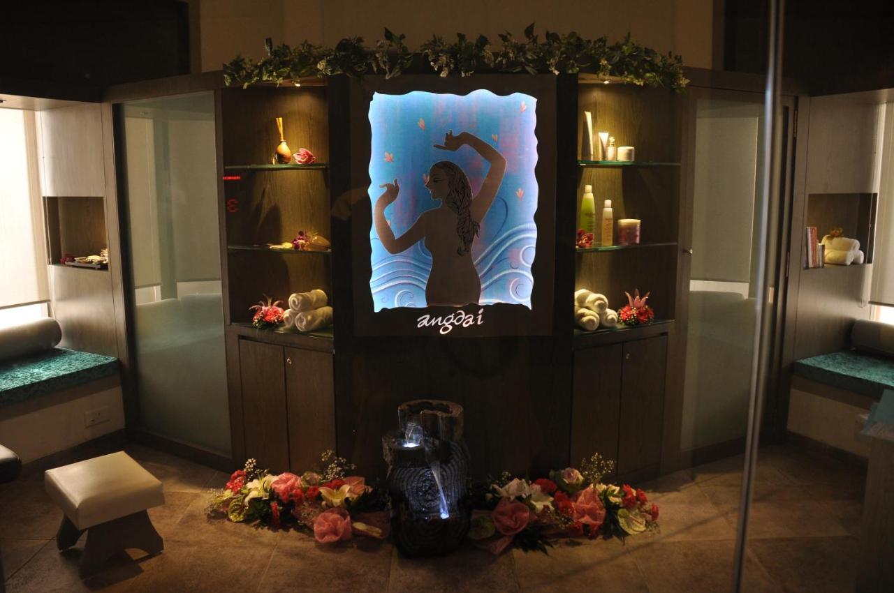 Le Sutra Hotel, Khar, Мумбай Екстериор снимка